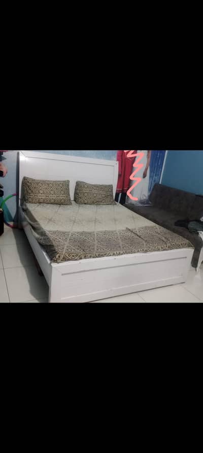 very good condition with mattress