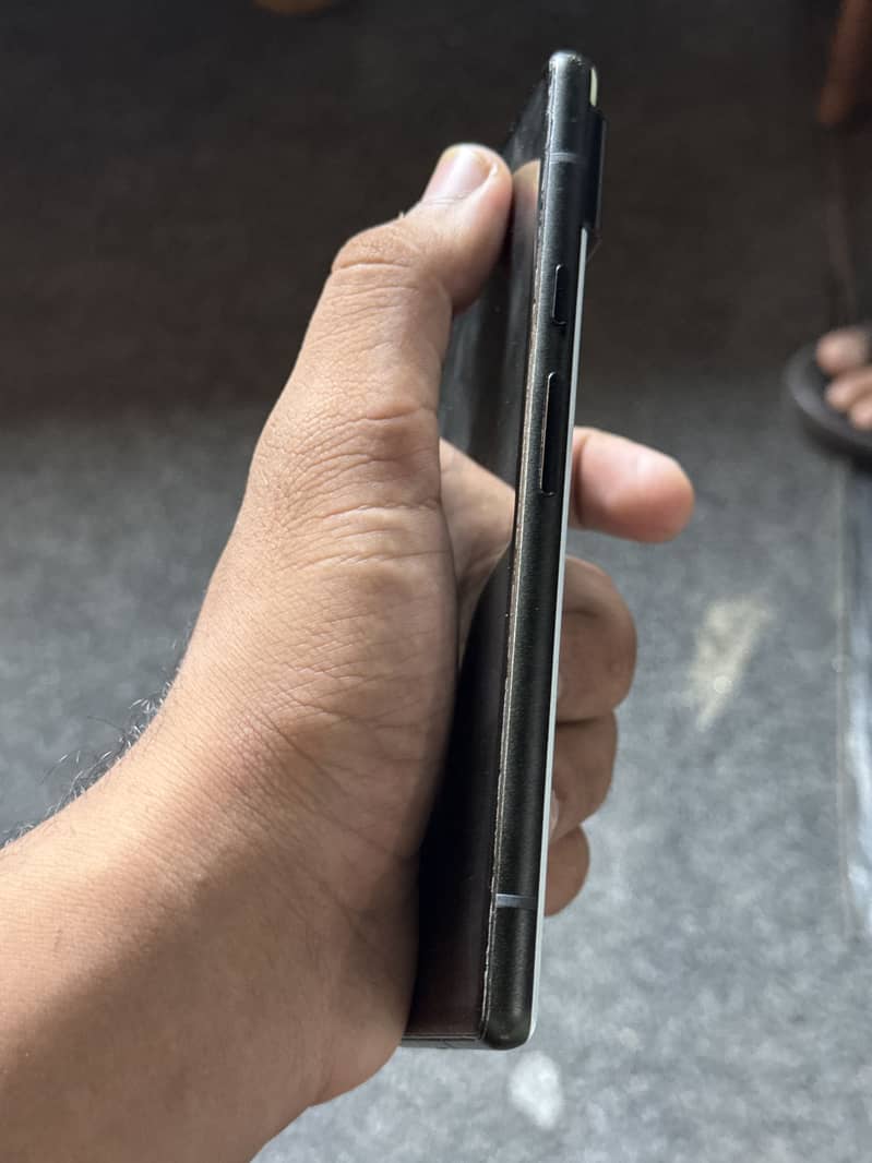 Google Pixel 6 3