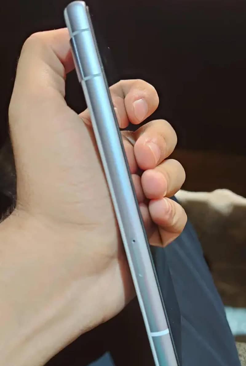 Google Pixel 7a 2