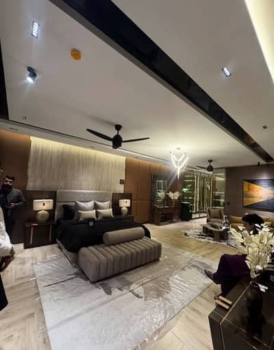 1 Kanal Like Brand New House Available For Rent