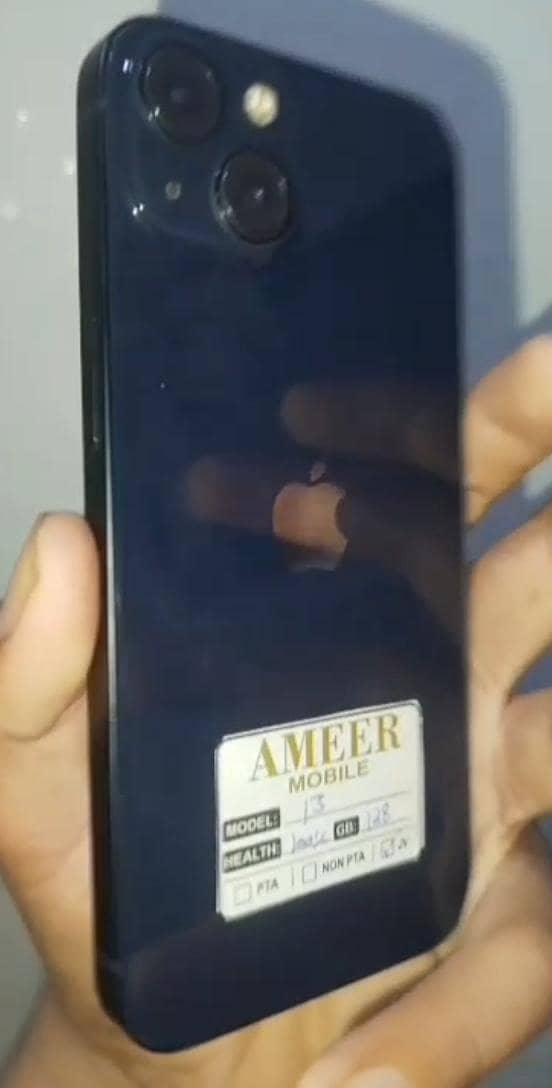 Apple iPhone 13 2