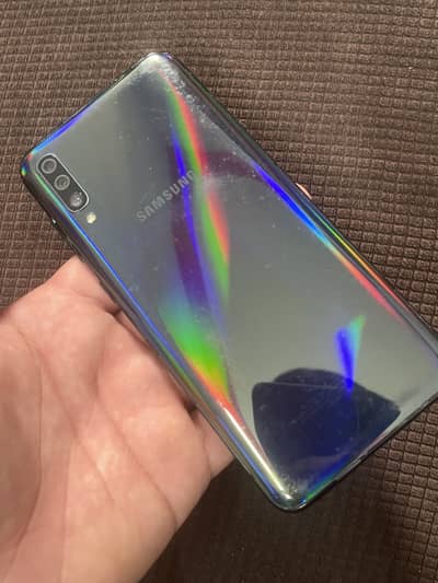 Samsung Mobile A70