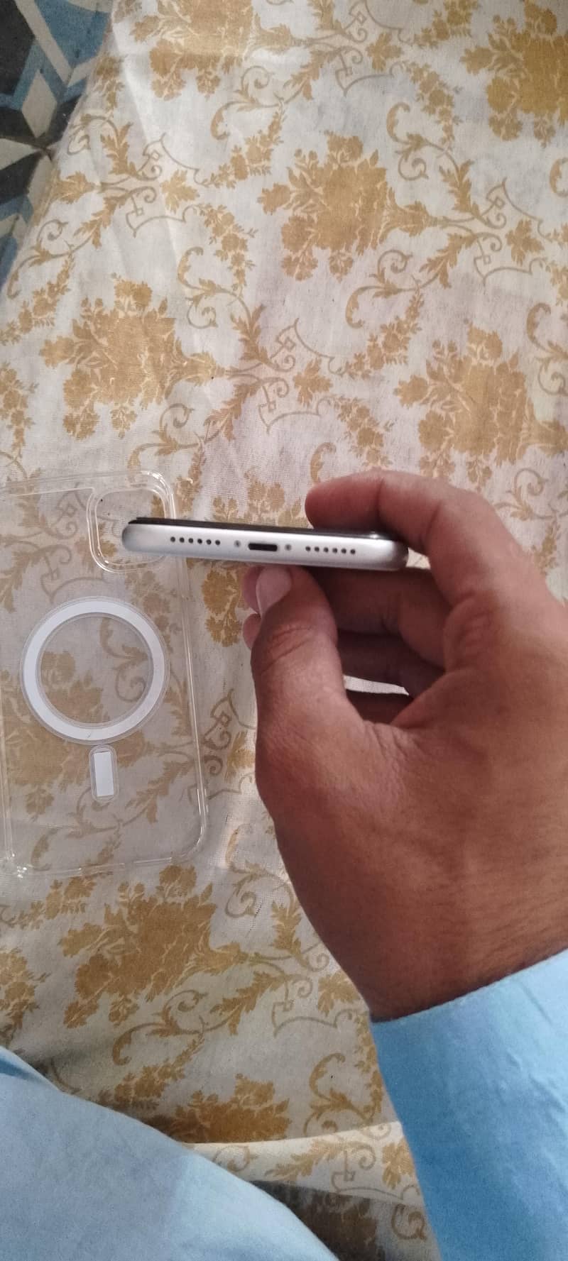 Apple iPhone 11 3