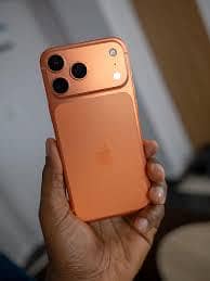 Apple iPhone 14 Pro Max 0