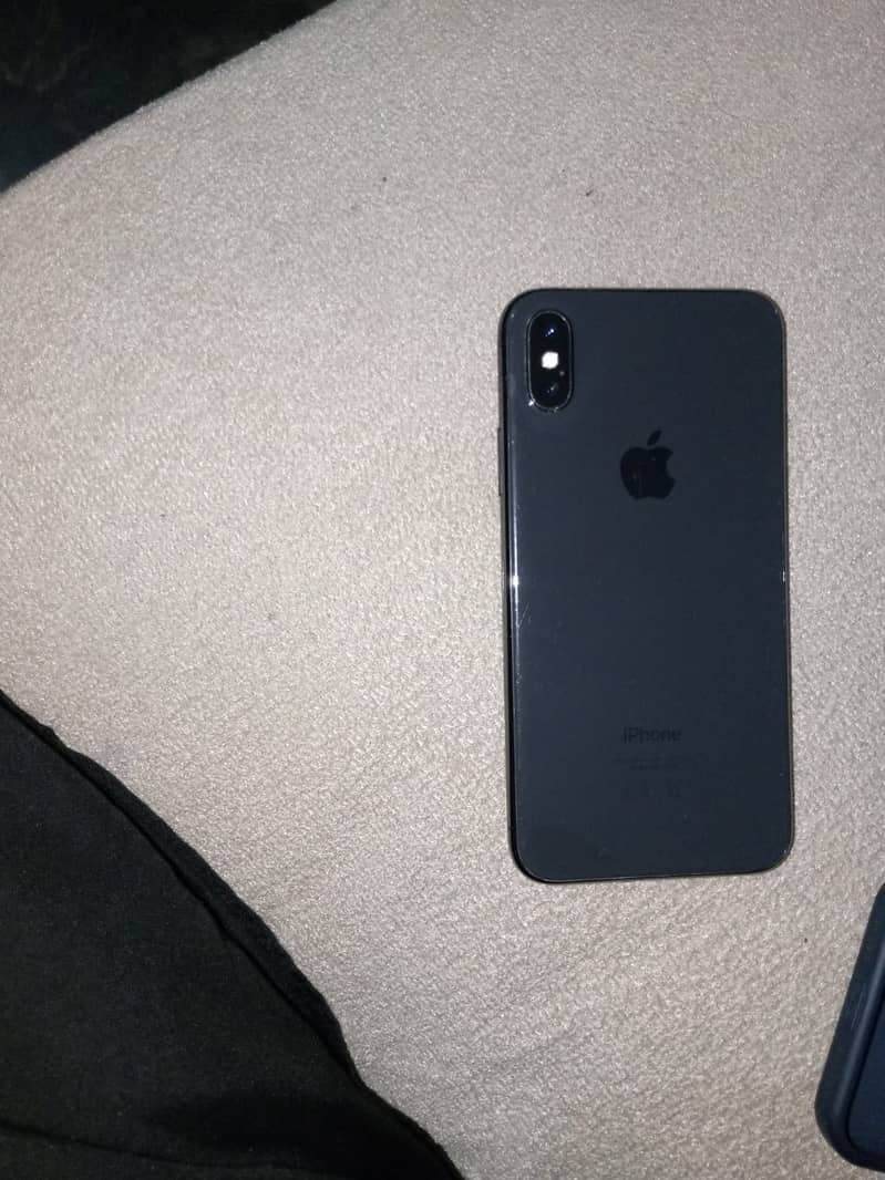 Apple iPhone X 1