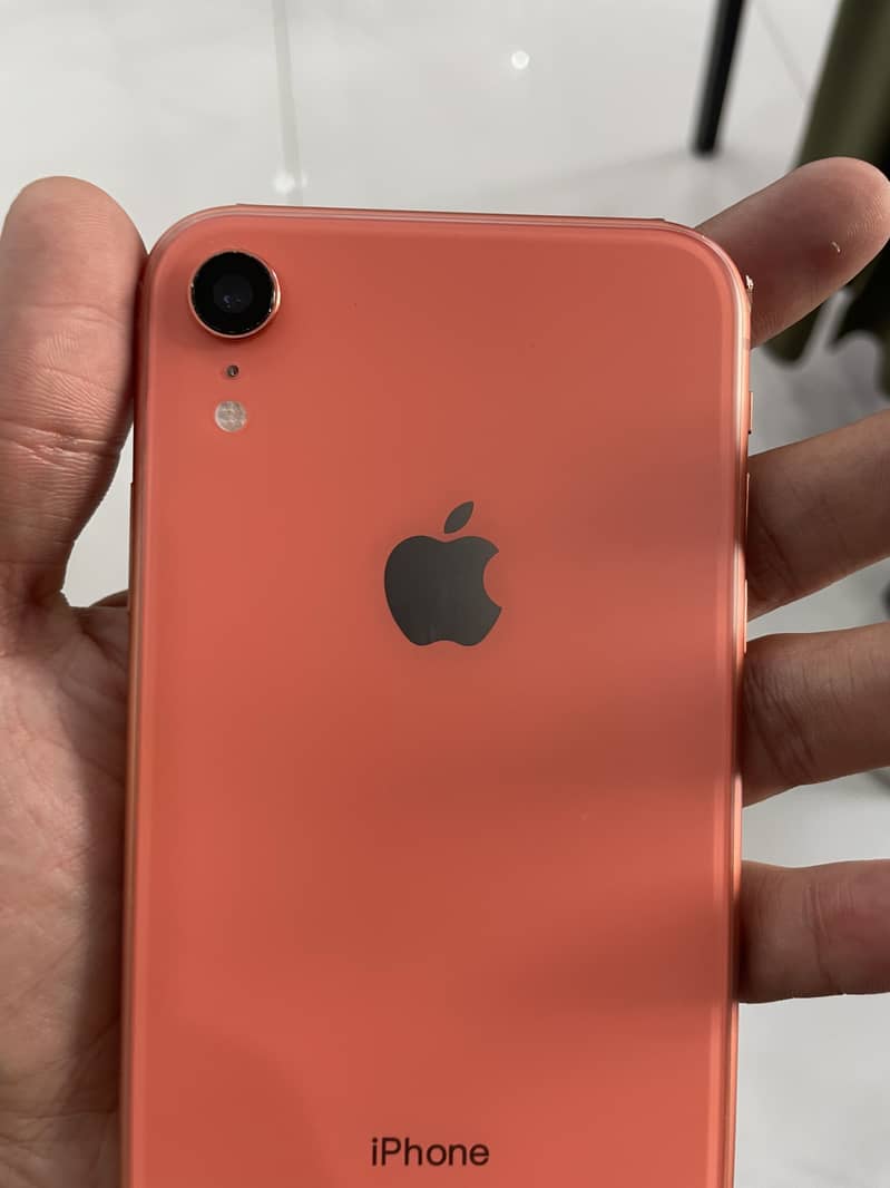 Apple iPhone XR 3