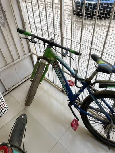 BICYCLE FOR 9 TO 15 YEARS OLD BOY OR GIRL