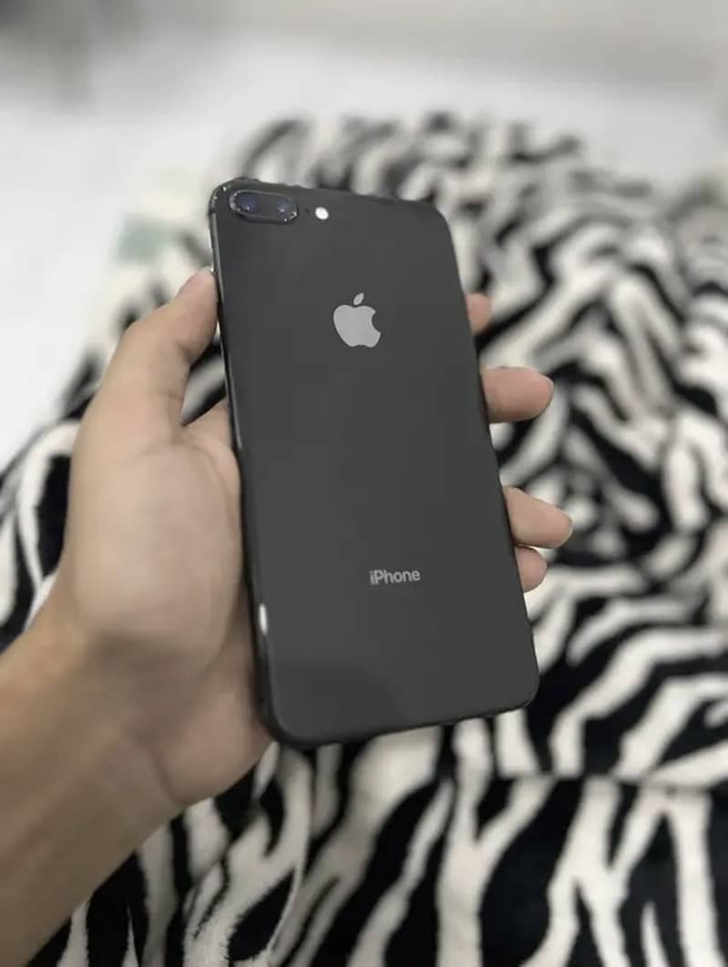 Apple iPhone 8 Plus 0