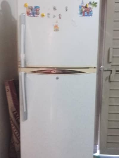 WAVES FRiDge FOR SALE 10/10 final 38k tak hon Jai gi