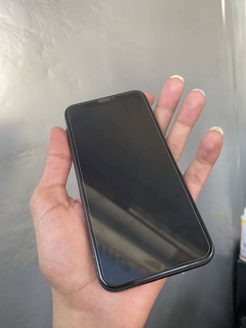 Apple iPhone X 0