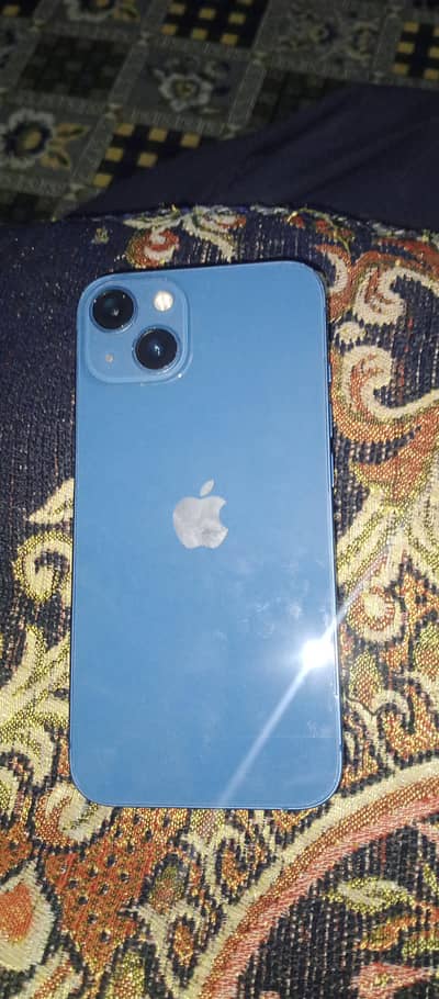 Apple iPhone 13