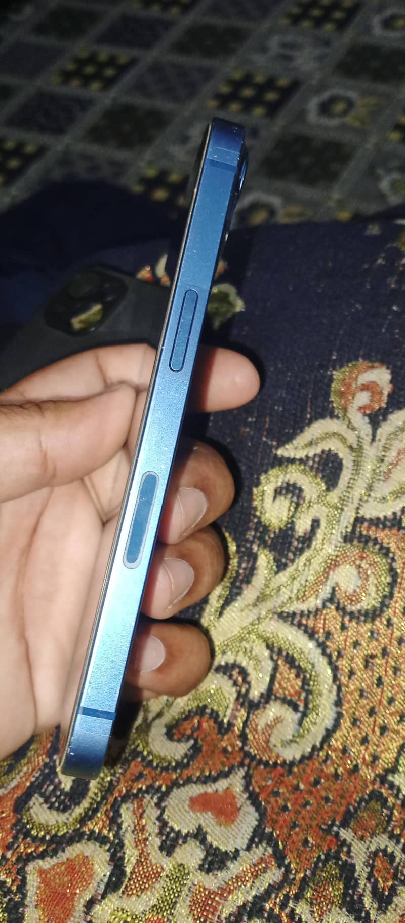 Apple iPhone 13 1
