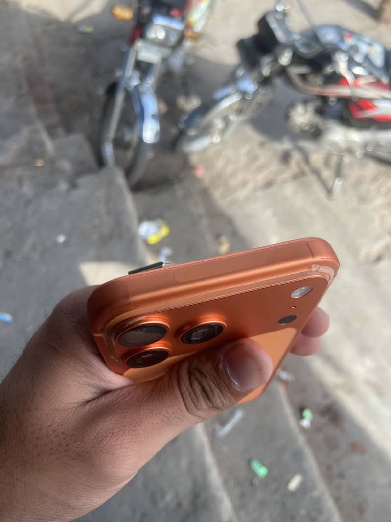 Apple iPhone 17 Pro Max 0