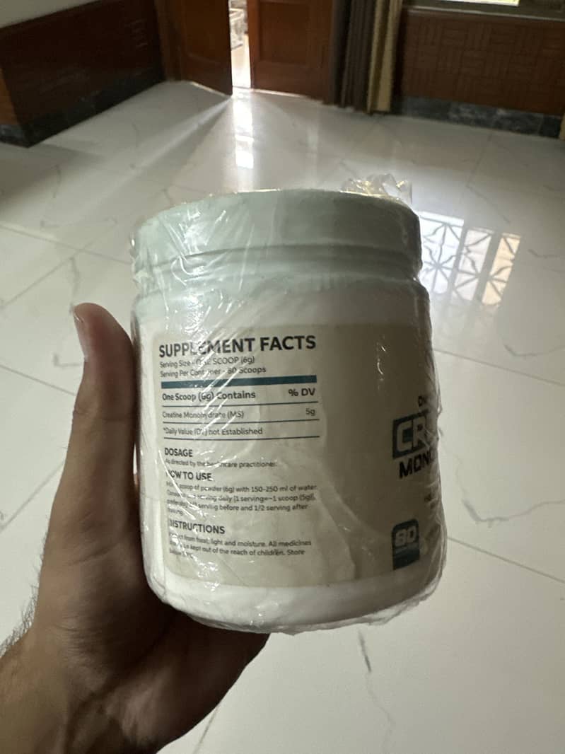 Creatine monohydrate powder 2