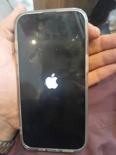 kisi bahi ko iphone 13 k origional parts chahiye hon to message kry