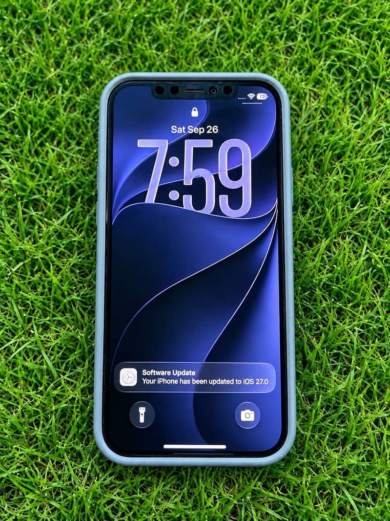 Apple iPhone 12 1