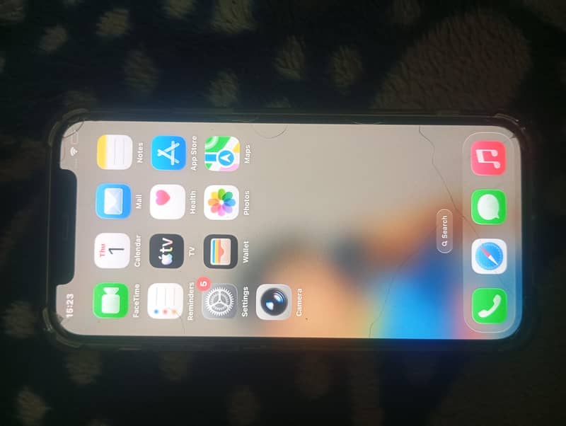 Apple iPhone 12 3