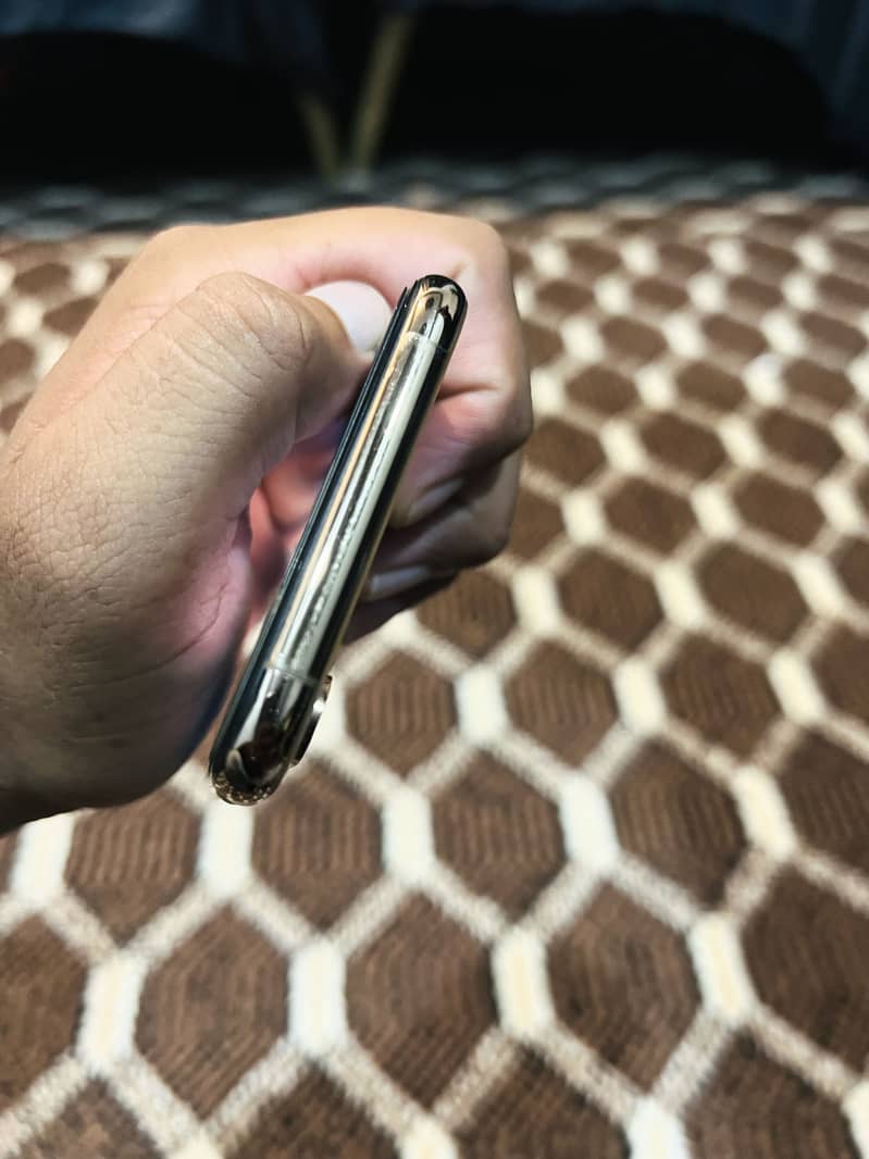 Apple iPhone XS 8