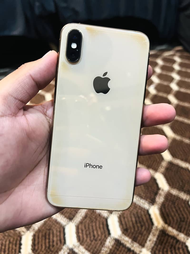 Apple iPhone XS 11