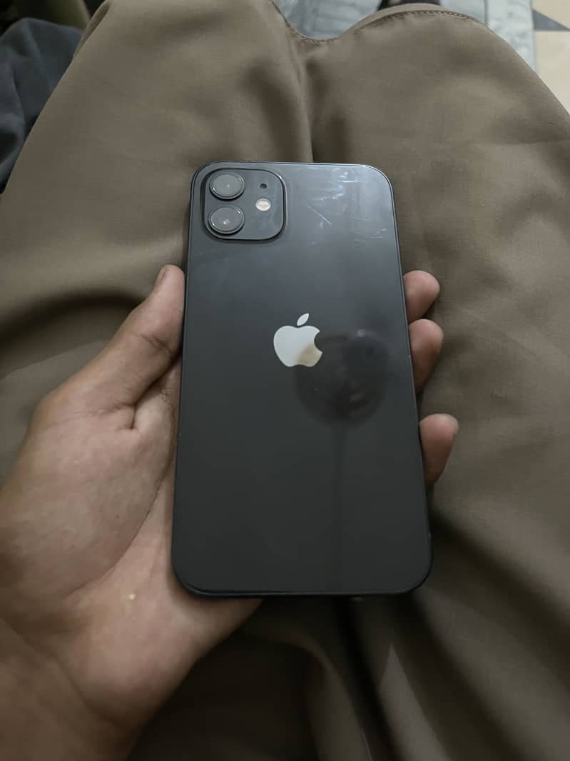 iPhone 12 0