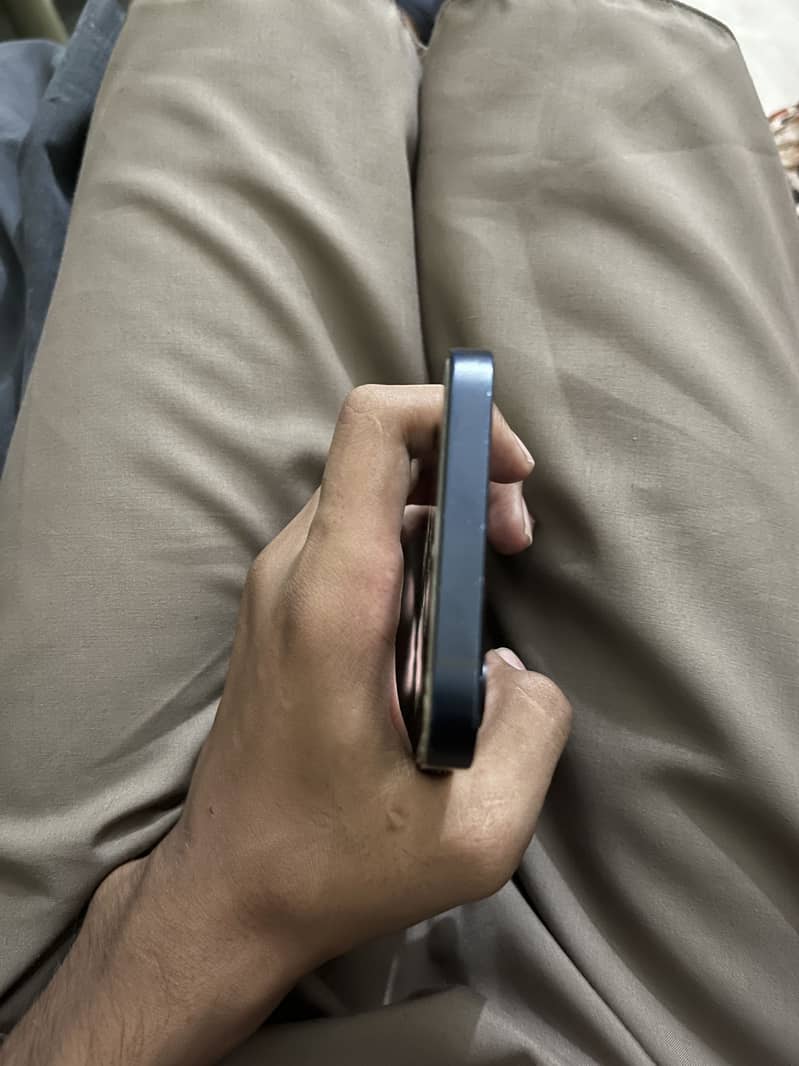iPhone 12 5