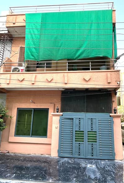 3.5 Marla Triple-Story Residence for Sale Johar Town Q Block
