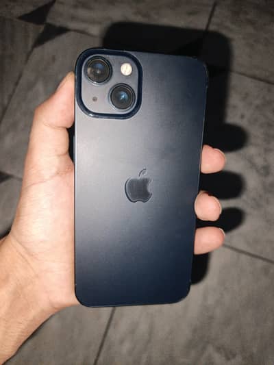 Apple iPhone 13
