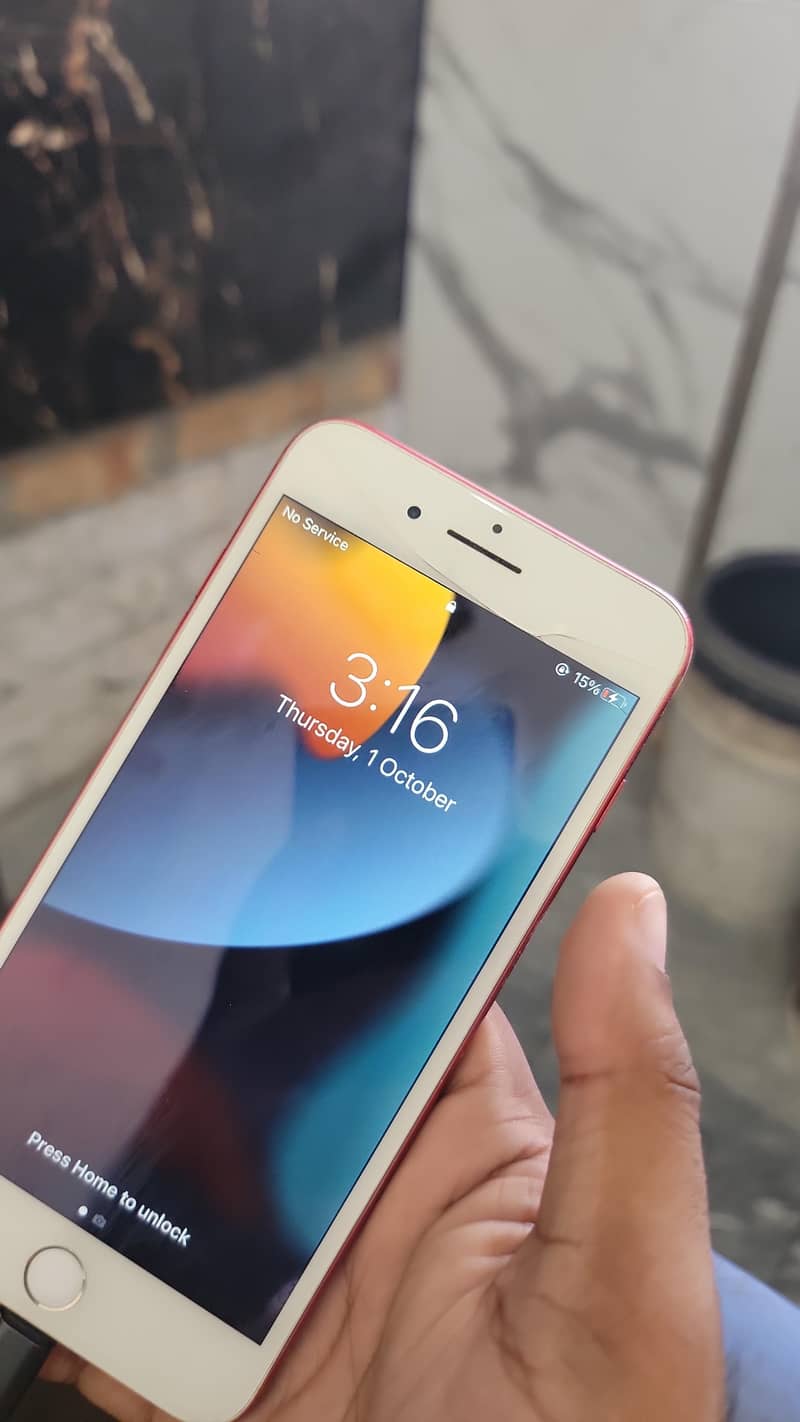 Apple iPhone 7 Plus 1