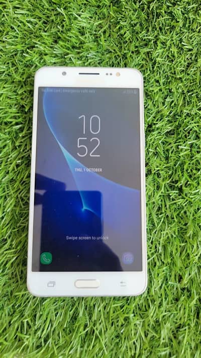 Samsung Mobile J5