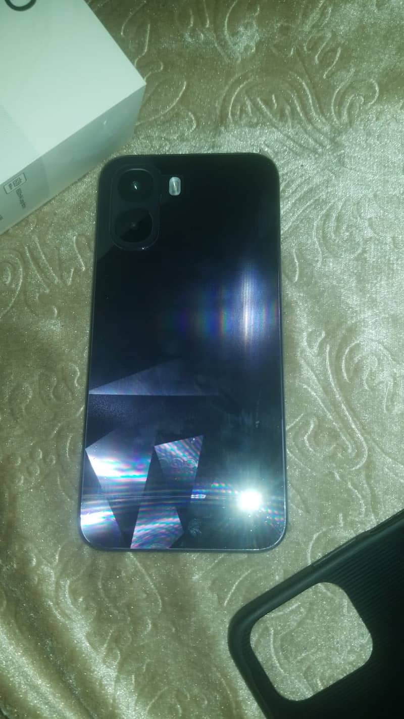 OPPO A6k 1