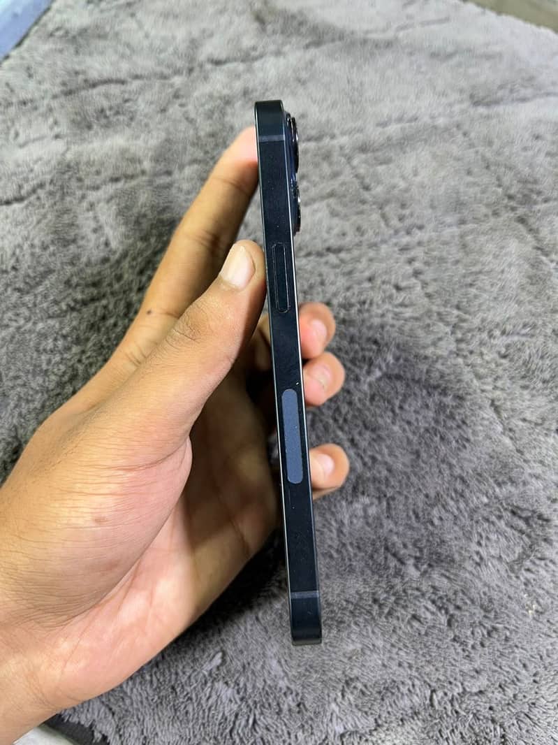 Apple iPhone 14 1
