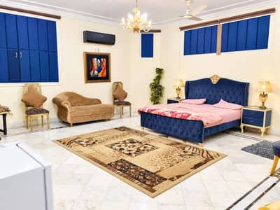 Daily Basis Apartment & Rooms Per day Perweek Short stay Available in E-11 Islamabad