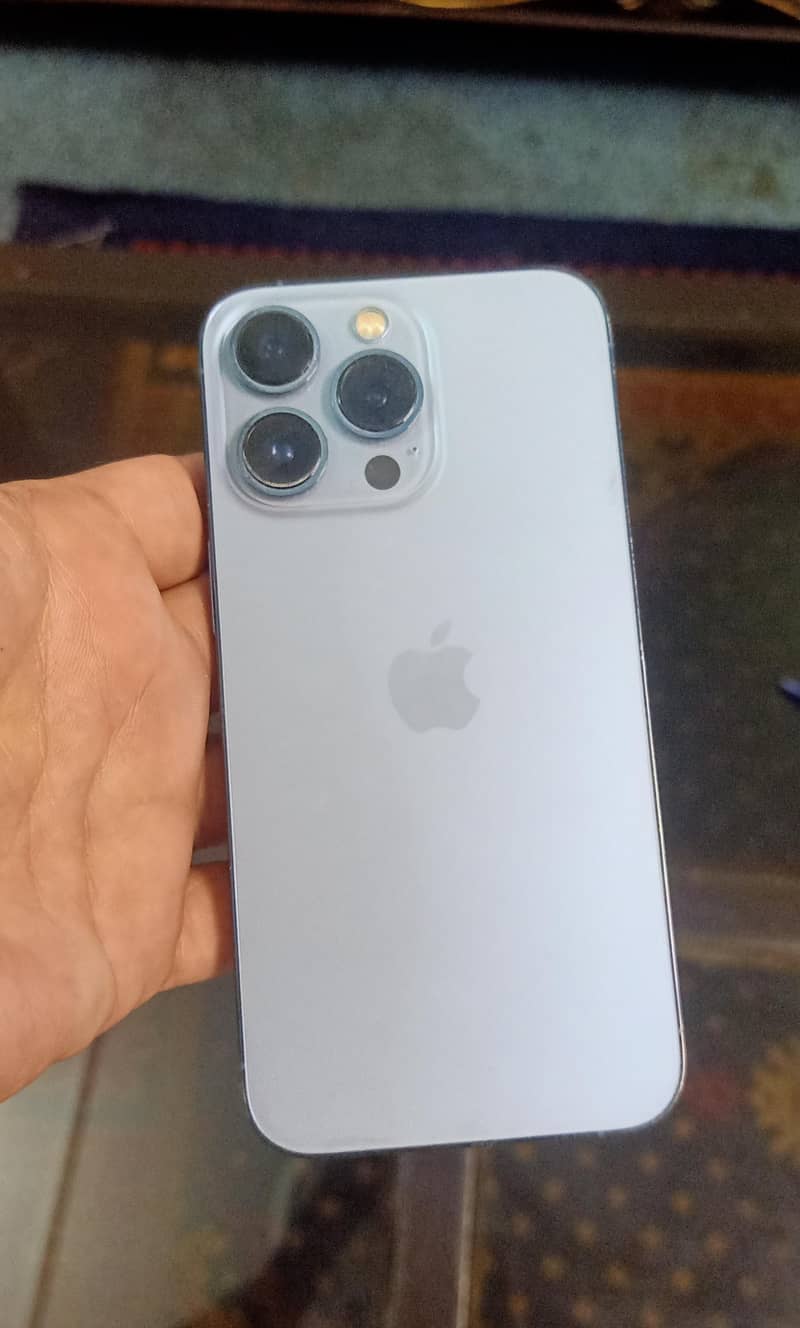 Apple iPhone 13 Pro 0