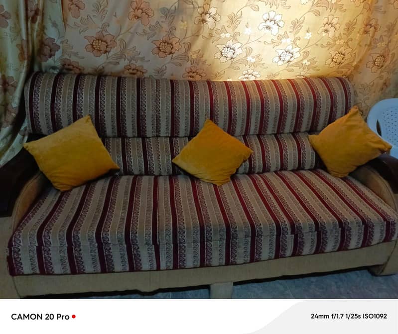 5 Seater sofa with Table 1
