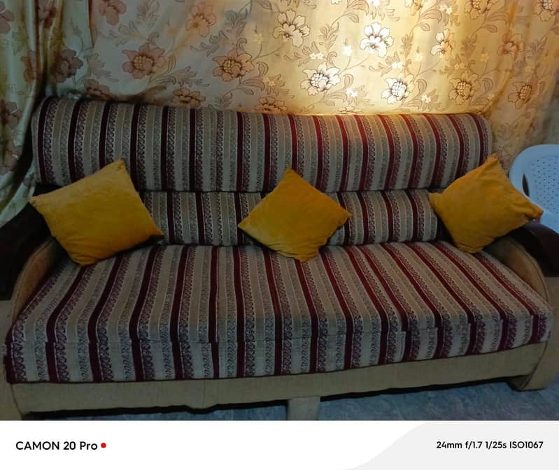5 Seater sofa with Table 2
