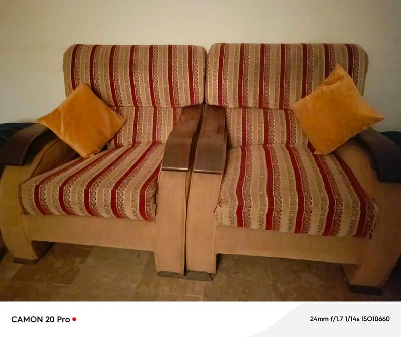 5 Seater sofa with Table 3