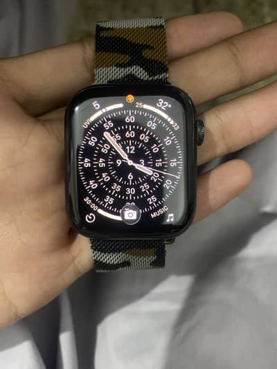Apple Watch series 7 (GPS) with box & original charger