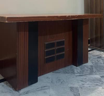 Office table for sale