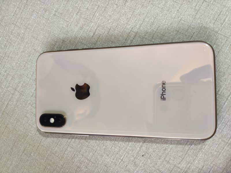 Apple iPhone XS 5