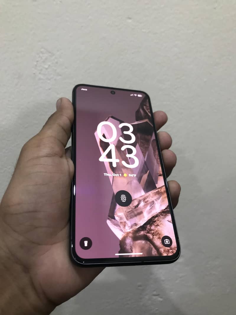 Google Pixel 8 2