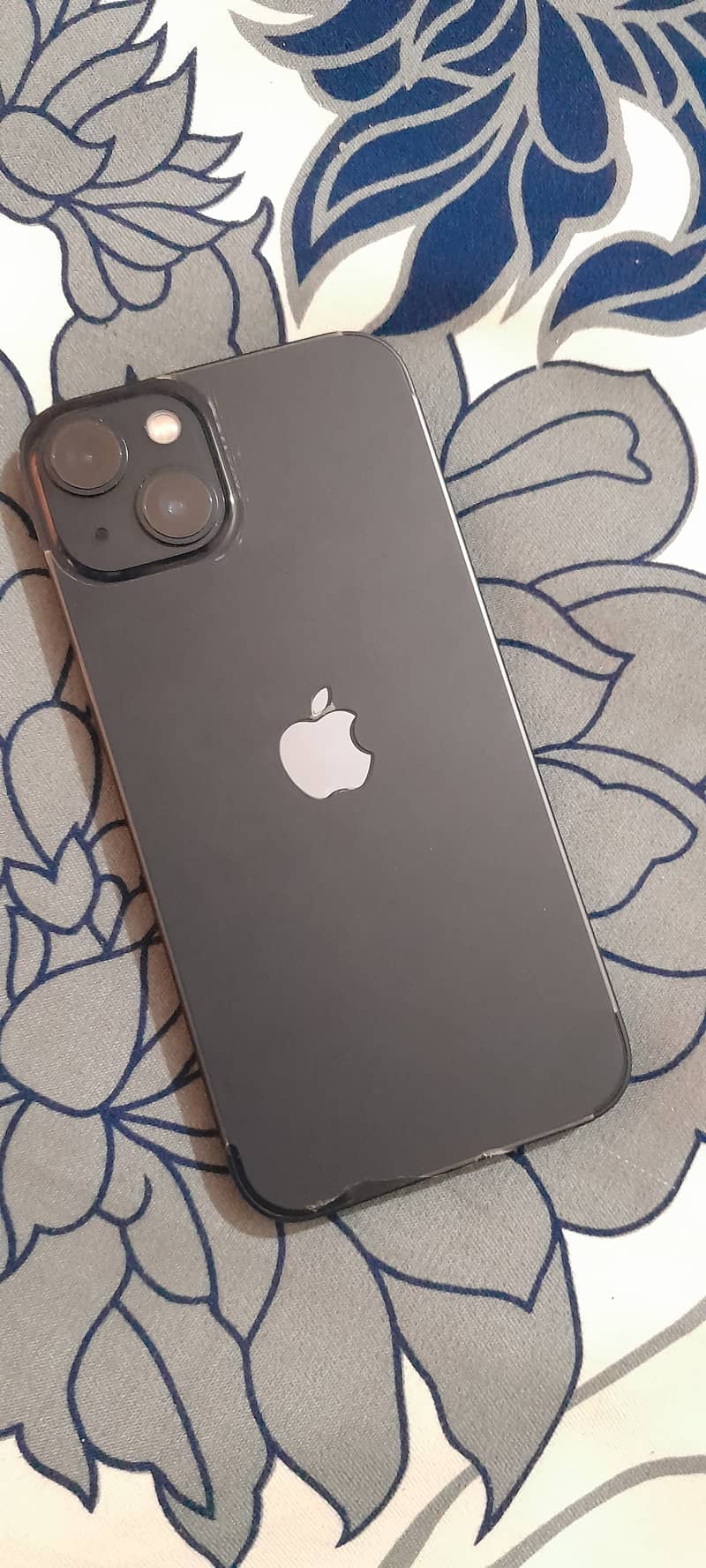 Apple iPhone 13 1