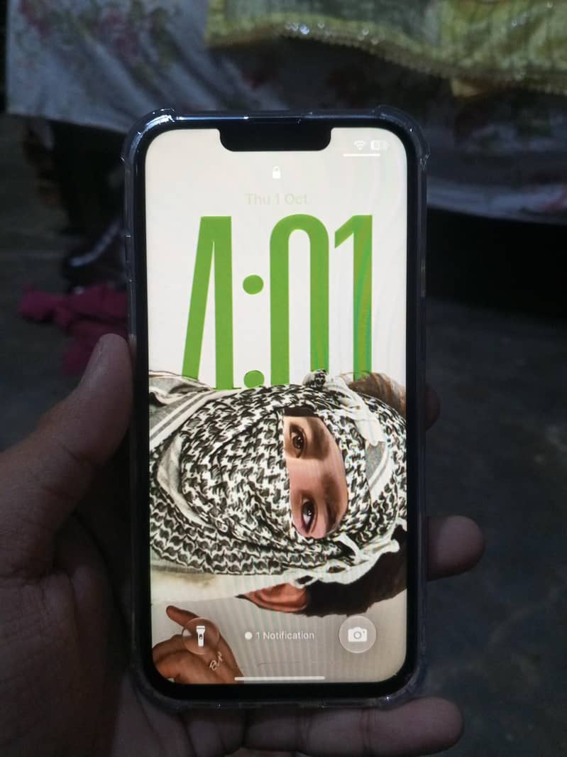 Apple iPhone 13 1