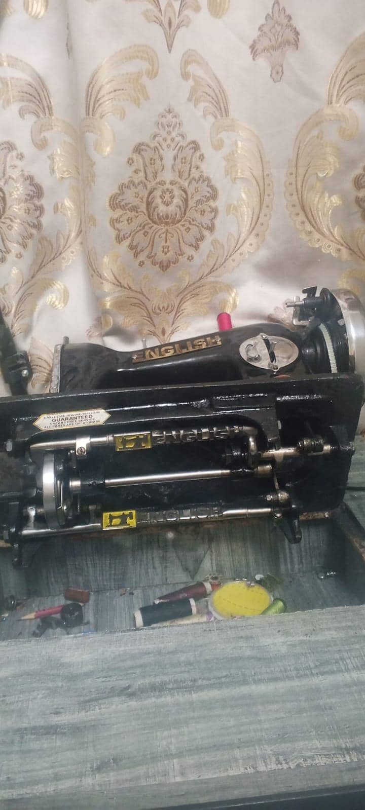 Sewing Machine (Like New) 1