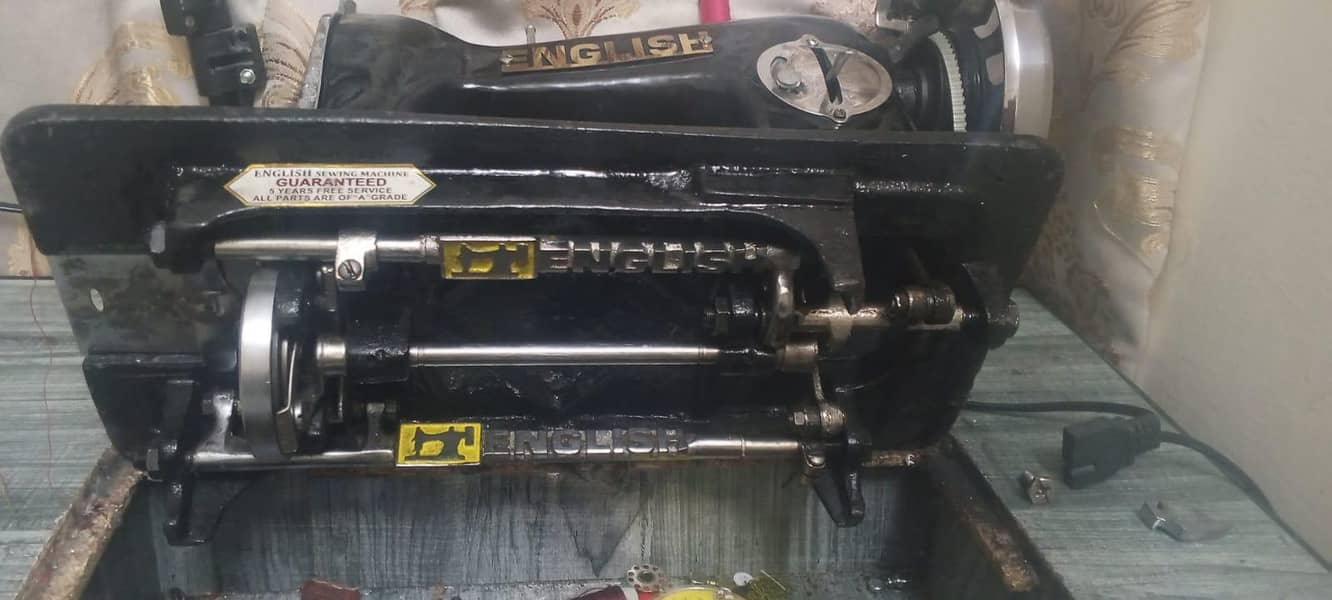 Sewing Machine (Like New) 2