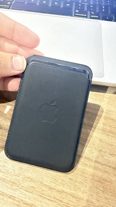 Apple Magsafe Leather Wallet in Black