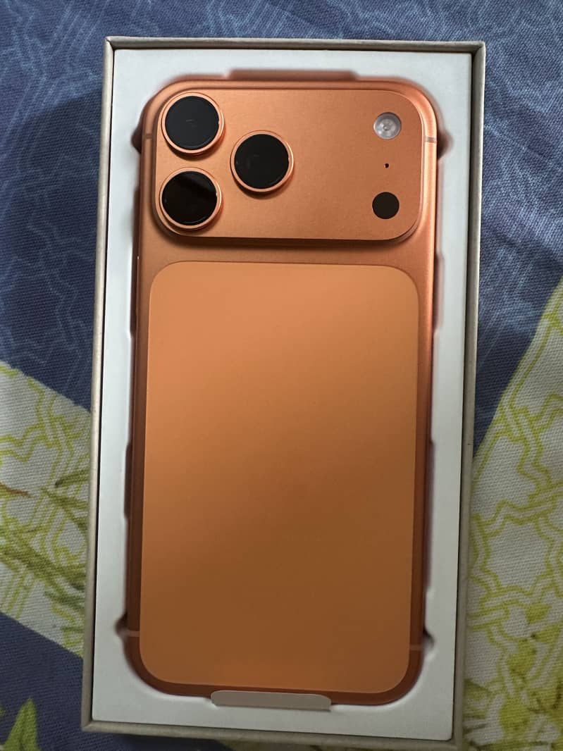 Apple iPhone 17 Pro Max 0