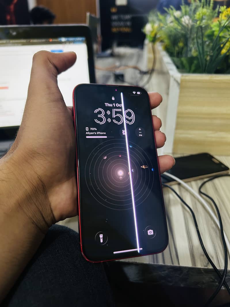 Apple iPhone 13 4