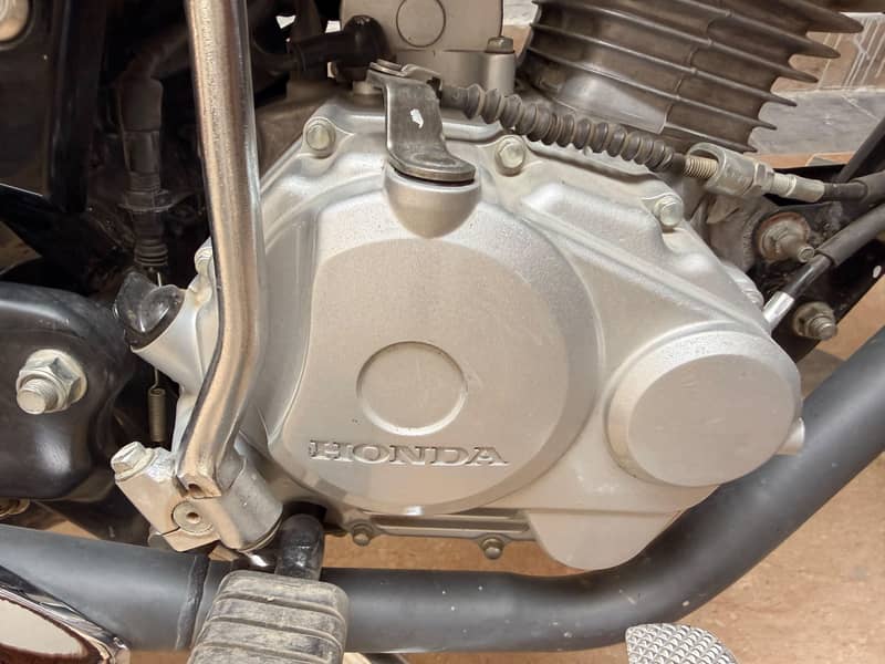 cb 125F 2