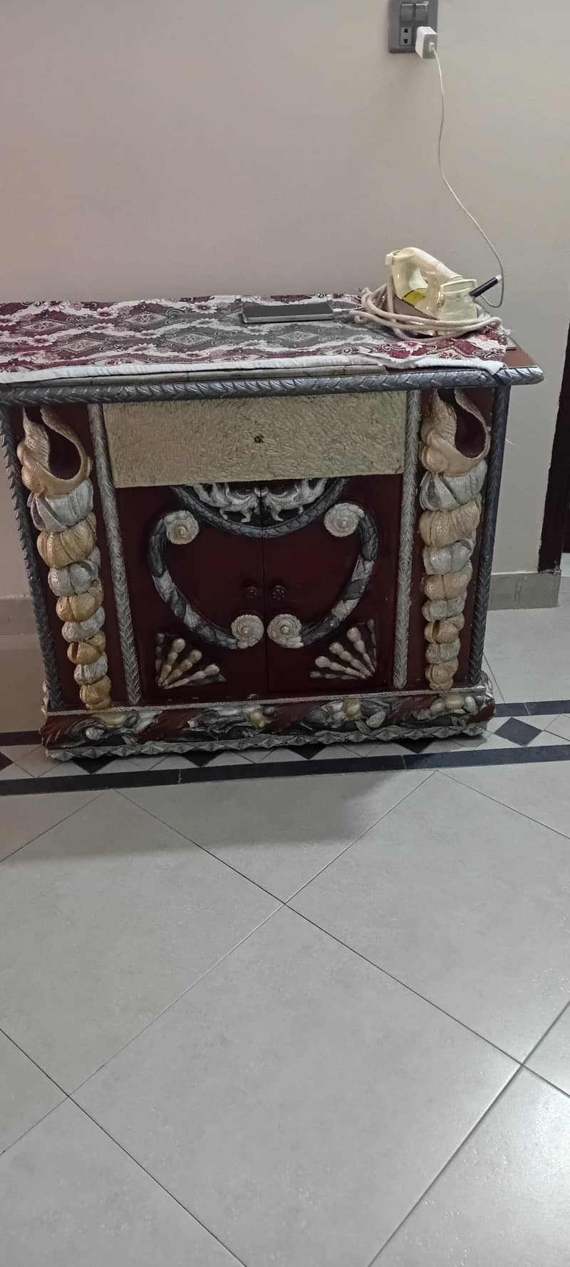 iron table 1