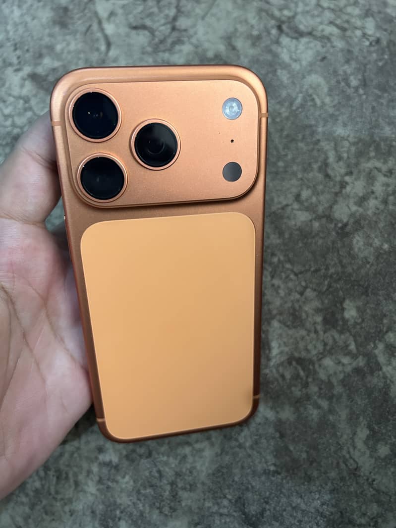 Apple iPhone 17 Pro 1